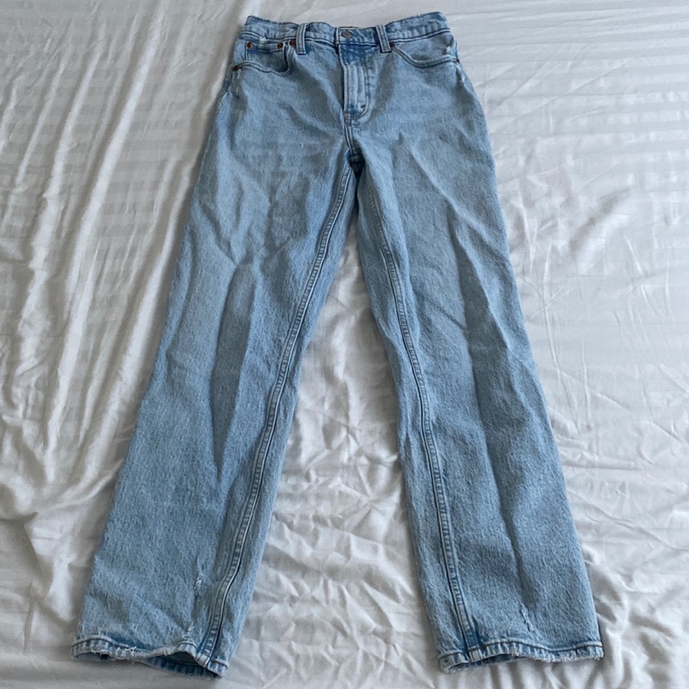 Abercrombie & Fitch ‘90s Straight Ultra High Rise Jeans